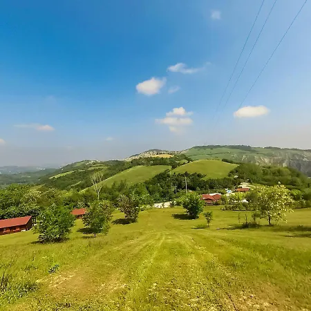 La Luna Sul Trebbio Camping *